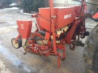 Pneumatska sijačica za kukuruz