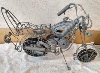 Motor Chopper skulptura od žice