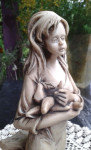 Skulptura-Djevojka s voćem-tal.umj.G.Gusella,UNIKAT