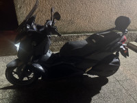 Yamaha X-MAX 250 IRON 250 cm3