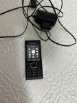 Sony Ericsson Elm mobitel sa punjacem,ispravno,ide na sve mreze,Hr men