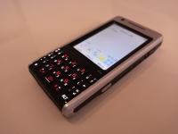 Sony Ericsson P1, solidno očuvan i ispravan,sa punjačem