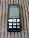 Sony Ericsson W302, sve mreže, sa punjačem ----odlično stanje