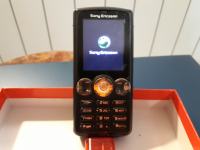 Sony Ericsson W810i u solidnom stanju,na sve mreže,odlična baterija!!!