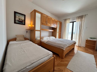 Komplet soba od punog drva – ormar + krevet