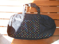 Sportska torba - Crna torba sa šarenim točkicama