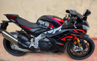 Aprilia RSV4 Factory 1099 cm3