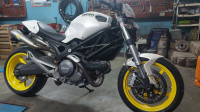Ducati Monster 696 696 cm3