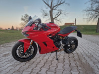 Ducati SuperSport 939 * TOP STANJE 10/10 * Performance paket * Osijek