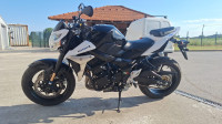 Suzuki GSR 750 749 cm3