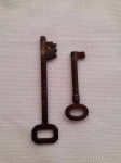 2 stara željezna ključa 11,7 cm