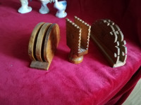 2  Drvena postolja za Salvete