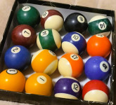 antique biljarske kugle