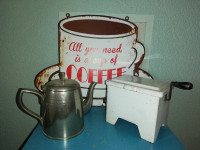 Cofee lot: tabla+uređaj za prženje kave+posuda za kavu