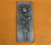 Dekorativna odlivena ruža