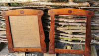 Dva stara hrastova drvena okvira