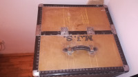 HARTMANN VINTAGE WAREDROBE TRUNK