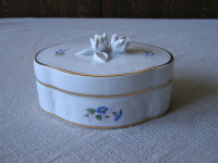 HOLLOHAZA posudica za nakit