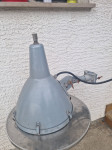 industrijska lampa