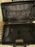 Kofer starinski, crni kožni očuvan kao nov iznutra i izvana samo 10 EU