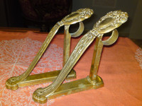 KOMPLET -  2 STARA NOSAČA KARNIŠNI - MESING - SECESIJA