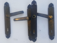 KVAKE-KVAKA SA ROZETOM