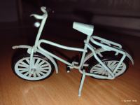 mali svjetloplavi stari bicikl suvenir iz Njemačke iz osamdesetih