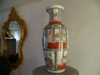 Ogromna porculanska vaza