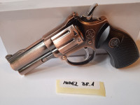 Pištolj upaljač sa laserom bakreno crni (model broj 1)