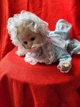 Porculanska lutka puzalica