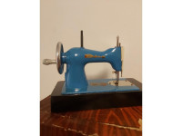 Šivača mašina igračka