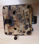 Stara brava  9 x 8,5 cm, ispravna