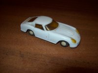 Stara dječja igračka - Automobil