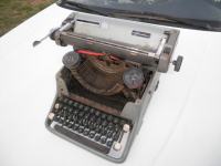 Stara pisača mašina