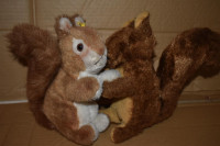 Stare plišane dječje igračke vjeverice STEIFF lot