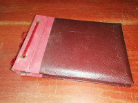 Stari album za fotografije iz 1960-tih godina