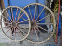 stari drveni kotači-veliki promjera 130cm--zamjene za starine
