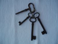 stari ključevi 4 komada