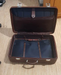 Stari kofer (zvati na 098 688 025)
