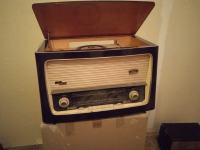 Stari Radio s Gramafonom