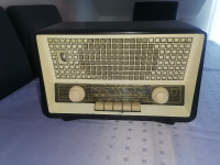Stari radio lampaš Philips Phileta BD284U UKW Bakelitni. Ispravan