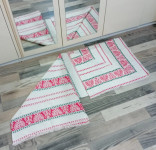 TRI VINTAGE STOLNA KOMADA - baršunasti tabletić i dva stolnjaka