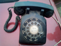 STARI TELEFON