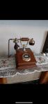 Stari ukrasni telefon