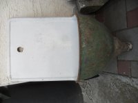 stari umivaonik od lijevanog željeza -gusa-zamjene za starine