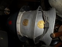 stari vatrogasni šljemovi-kacige-zamjene za starine