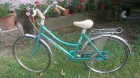 Stari ženski bicikl marke Philips iz 50-ih
