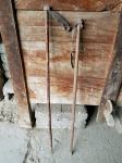 Starinski skijaški štapovi, drveni --- raritet