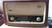 starinski radio ispravan 80 eura