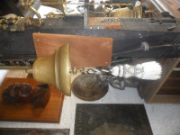 staro zvono na potez--zamjene za starine